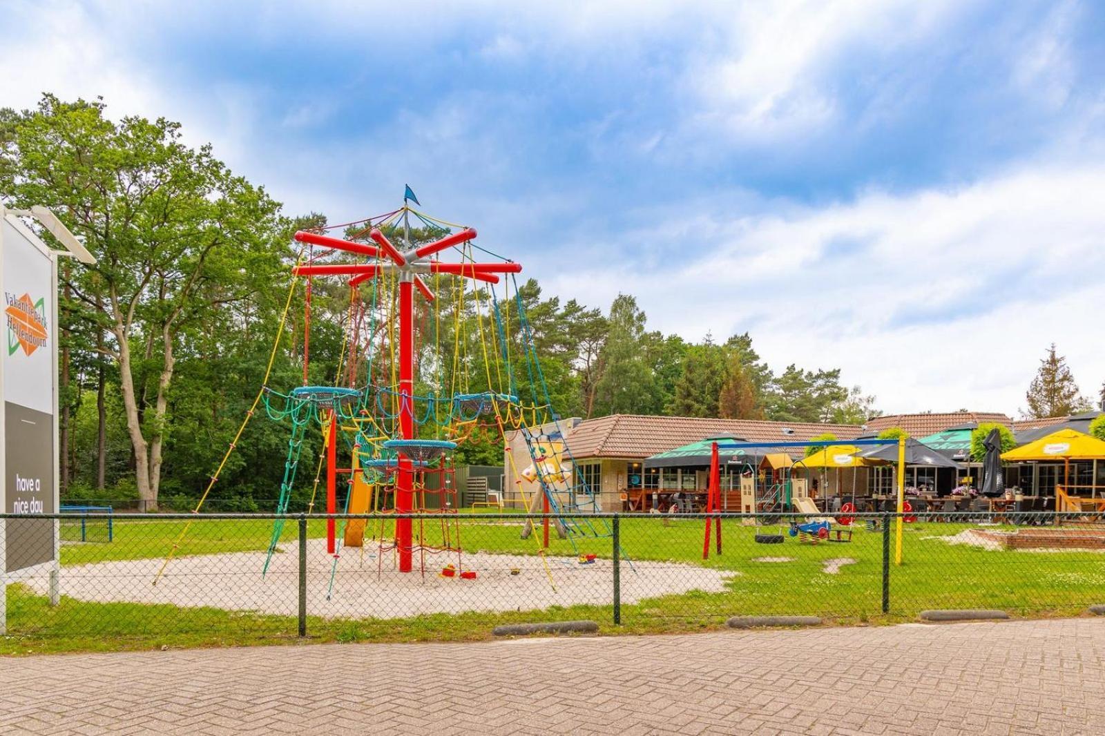 Bungalow - 6 Personen Gelegen In De Nabije Omgeving Van Avonturenpark Hellendoorn En De Prachtige Sallandse Heuvelrug En Eelerberg Eksteriør billede
