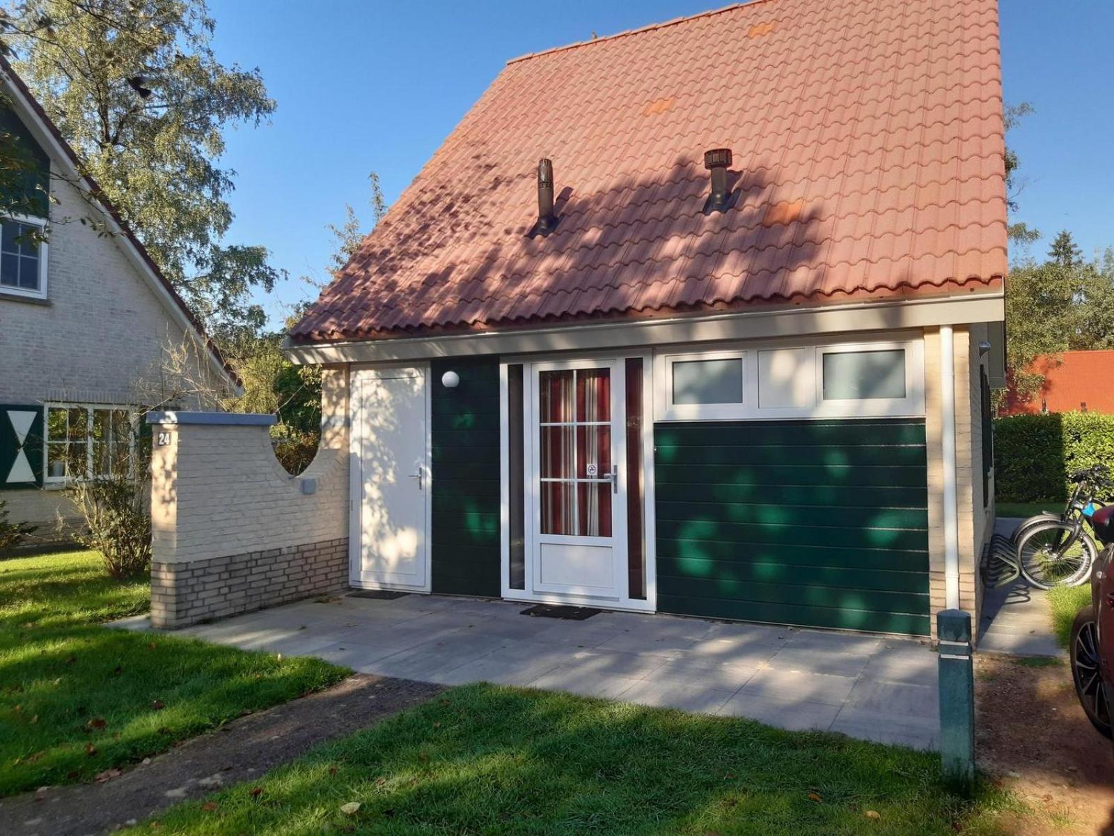 Bungalow - 6 Personen Gelegen In De Nabije Omgeving Van Avonturenpark Hellendoorn En De Prachtige Sallandse Heuvelrug En Eelerberg Eksteriør billede