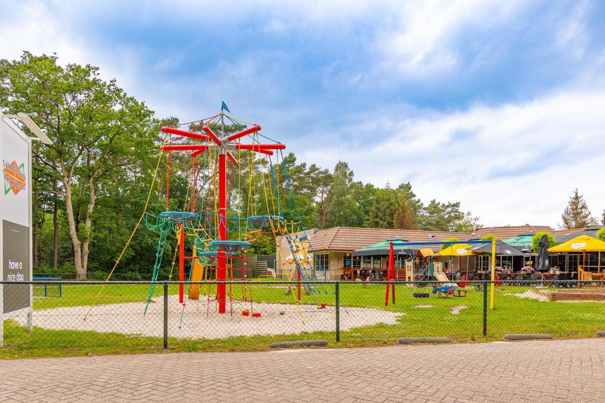 Bungalow - 6 Personen Gelegen In De Nabije Omgeving Van Avonturenpark Hellendoorn En De Prachtige Sallandse Heuvelrug En Eelerberg Eksteriør billede